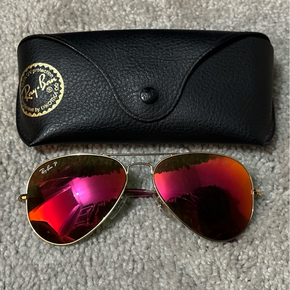 Brand New Polarized Ray Ban Aviators with two cases